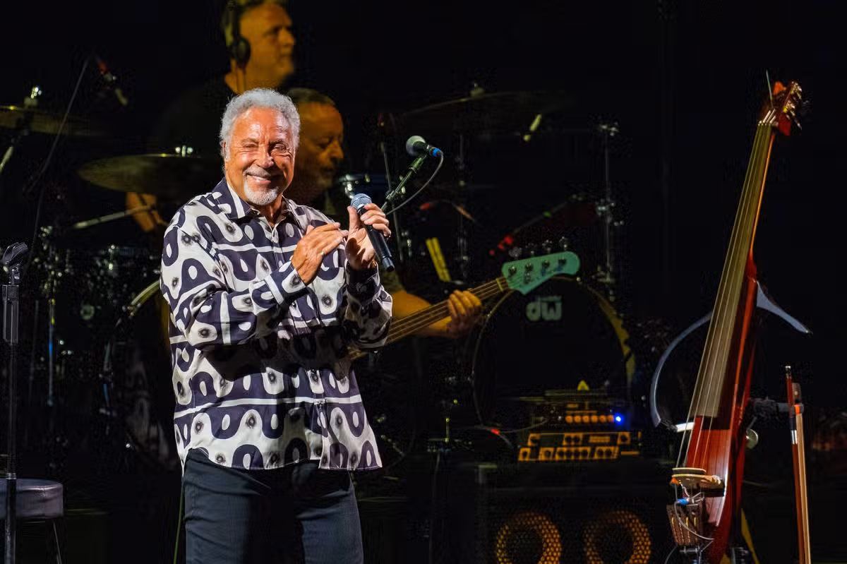 MALAGA, SPAIN - JULY 10: British singer Tom Jones performs on stage during Starlite Occident 2023 at Cantera de Nagüeles on July 10, 2023 in Malaga, Spain. (Photo by STARLITE/Redferns)