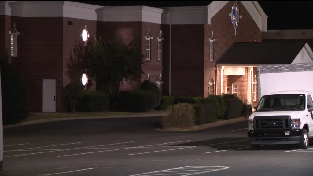 A Georgia family is grieving after 31-year-old Abria Spriggs and her 2-year-old daughter were found dead inside a car near Milford Baptist Church along Milford Church Road in Cobb County, Georgia.