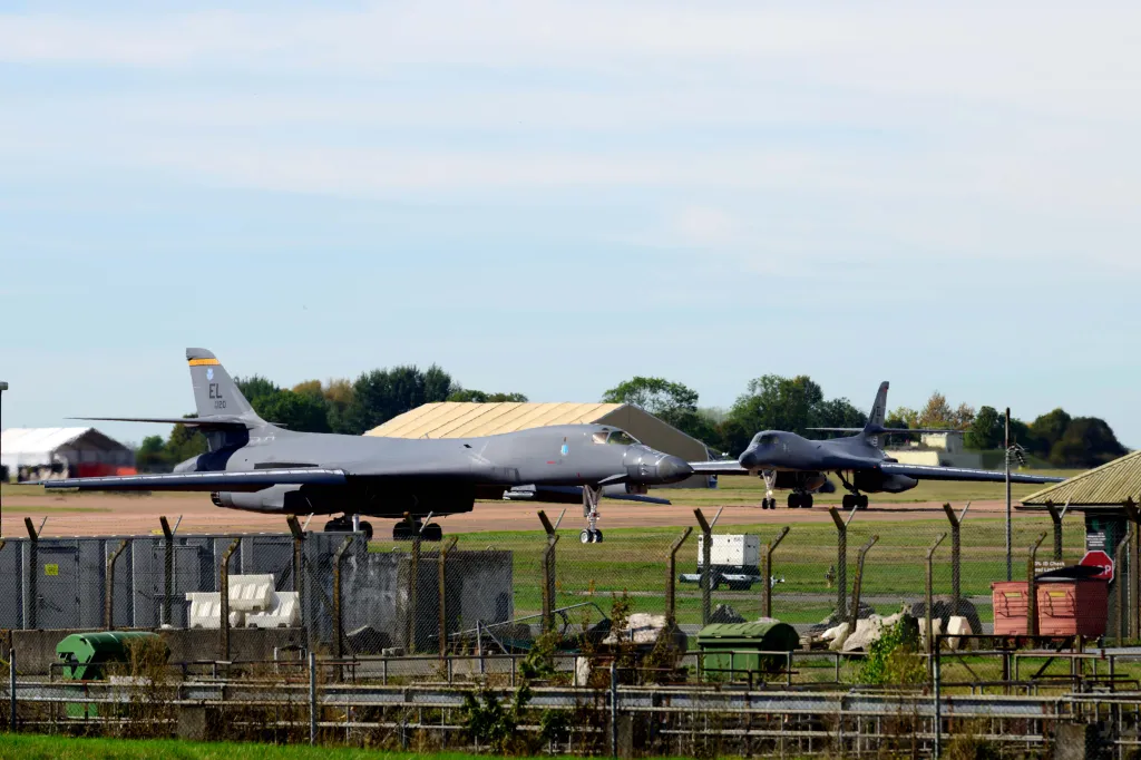 US B-1B Lancer bombers prepared to depart from RAF Fairford.